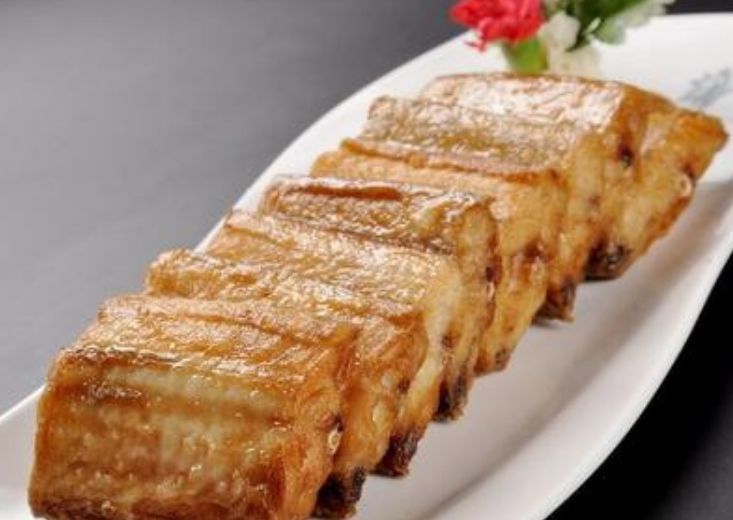 带鱼不管怎么炸，都不能直接下锅！多做一步，更入味更酥脆也不腥