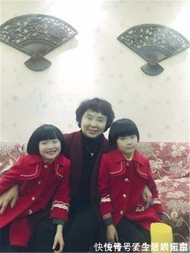 夫妇|盛海琳11年前,60岁的她坚持生下双胞胎女儿,现在生活怎样了