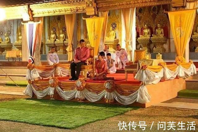 凳子#诗妮娜有凳子不坐非得跪泰王身边!卑微得让人心疼,难怪苏提达输