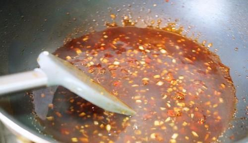 花青素|茄子此做法简直太下饭了,好吃到连汤汁都不剩,成本不到5块钱