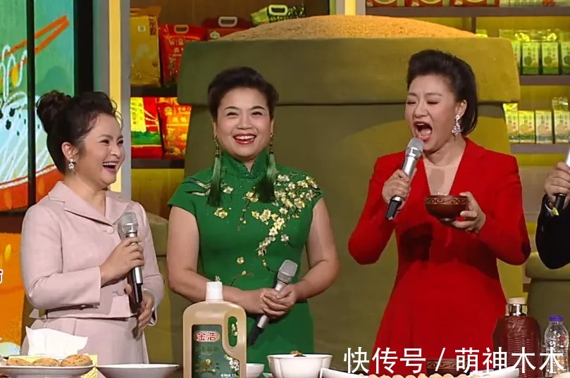 何炅|湖南台主持人话筒编号曝光,何炅1号汪涵2号,幸亏何炅早有解释