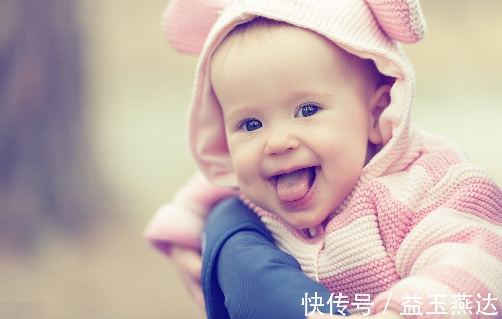 宝妈|6个月的宝宝有这几种行为,说明他们智商高,家长要适当培养