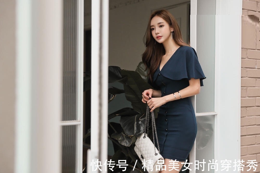 高跟鞋|轻熟风的搭配，简约又清新也很自然，给人很治愈很舒适的视觉感受