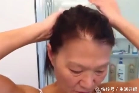 浓妆|68岁奶奶坚持浓妆出门,看到妆前妆后的对比后,网友:活出姿态