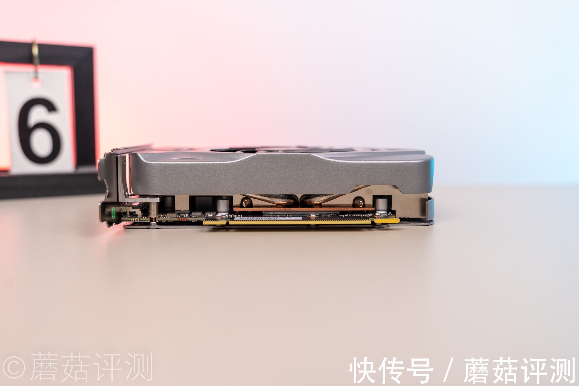 机箱|体积小巧，外形精致、影驰RTX3060金属大师Mini显卡 评测