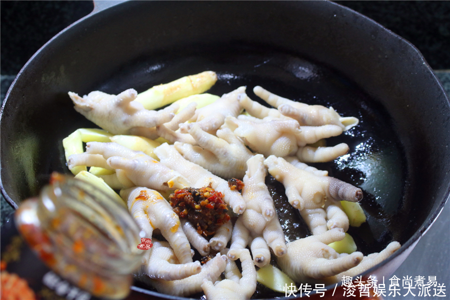 健力宝|凤爪此做法实在太好吃了,我家隔三差五吃一次,满满的胶原蛋白