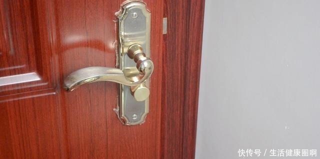 实用|门把上涂点热熔胶太实用了,我也是刚知道,看完赶紧告诉家里人