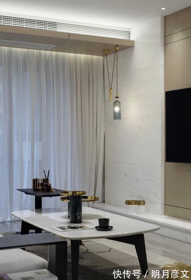 黑白配|100㎡现代简约,自然舒适木质感,结合时尚的黑白配,高级端庄