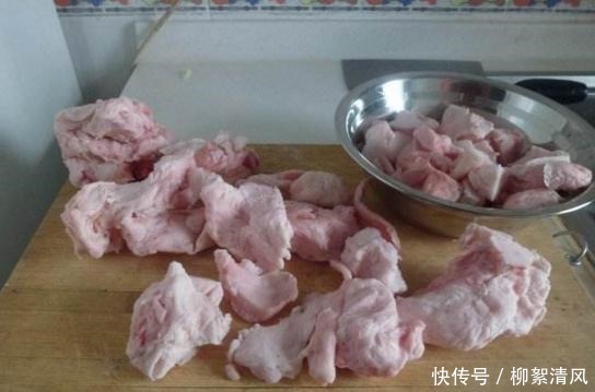 外行|熬猪油,只加水是“外行”!教正确做法,香浓不腥,连油渣都好吃
