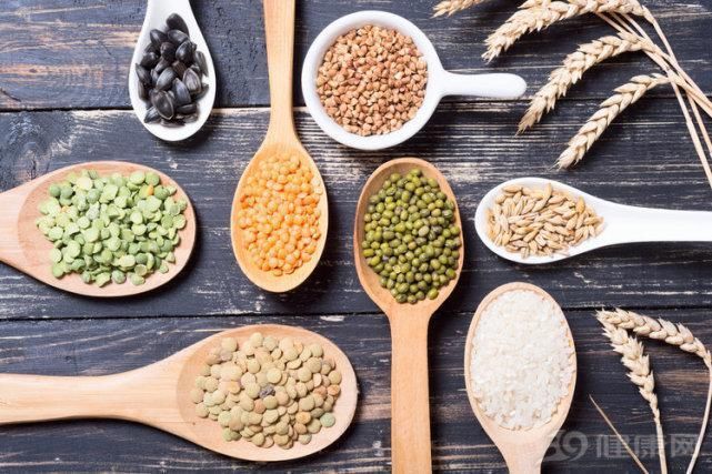 维生素|几块钱一瓶的维生素B2，能长期吃吗？治这8种病有效，不吃很亏