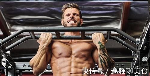 菱形肌|既要背变宽,还要线条好!高手练背都是怎么做?