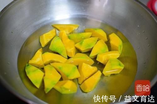 泡打粉|面粉可别只会包饺子了！这样做好吃10倍，零失败个个酥脆蓬松