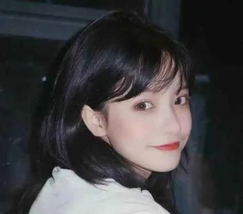 洗脸|女生睡醒时若有这“3行为”,八成会越长越“精致”,全占男神倒追你