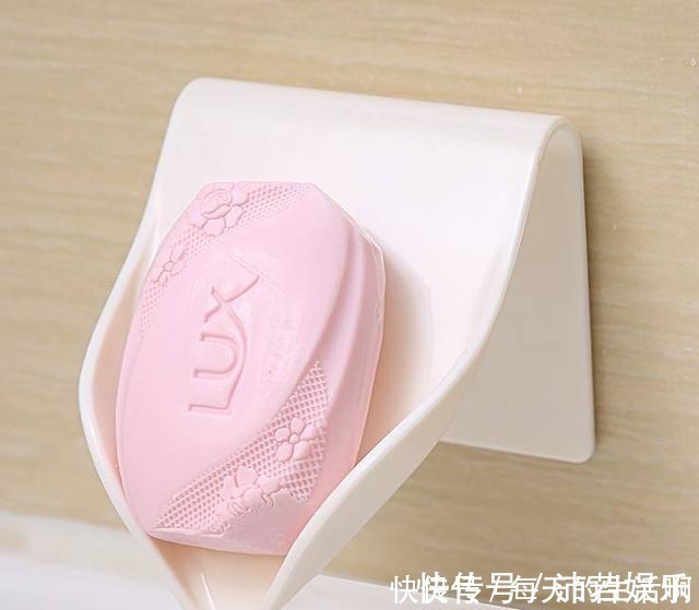 马桶|工资再低也要给卫生间装上这神器,高级又实用,老婆用了直呼过瘾!