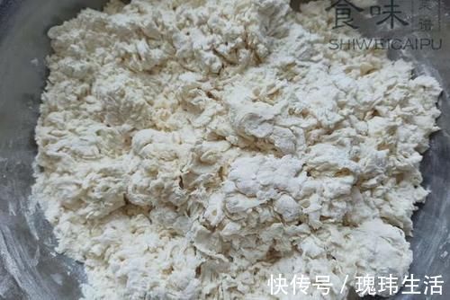 面团|蒸馒头，不要只加酵母！多加“2白”，馒头又白又香，凉了也不硬