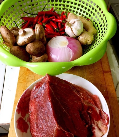 快速|牛肉最好吃的做法,不用炒,不用炖,简单快速,10斤都不够吃