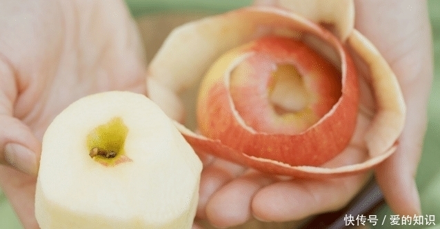 切块准备|秋季砂锅水果排骨汤,清甜爽口营养滋润,又好喝的汤水!