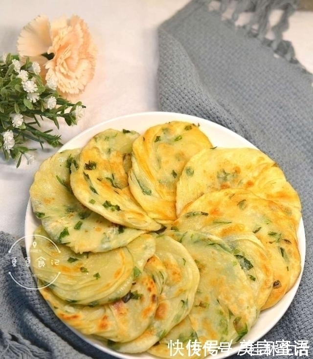 饺子皮这做法火了，百吃不厌，3天不做就馋得慌，我家一周吃5次