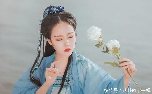 成女|三本穿书文,《我只是个女配》男主的霸道式宠爱,让女配活成女主