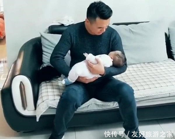 孩子|新生儿该怎么睡医生建议抱着睡好处多,但过了这个月份要停止