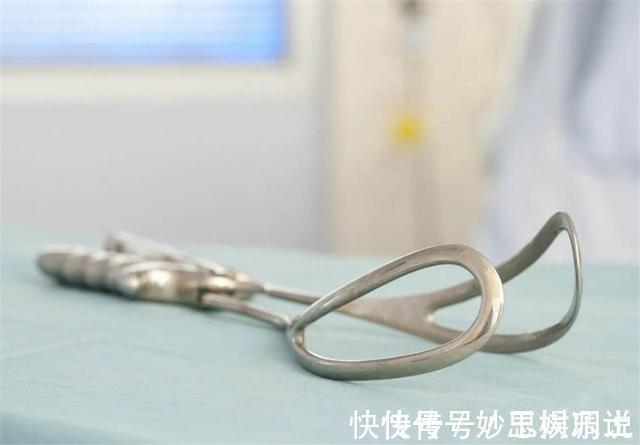 产钳|宝宝出生3个月,脸上“产钳印”明显,儿媳遭婆婆责备“没本事”