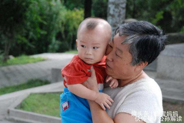 小猪佩奇|为啥宝宝一见到个别人就大哭不止并非迷信,家长要注意了