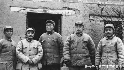 新四军|新四军成立，陈毅仅担任支队司令，是资历不够吗？他为何拒绝项英