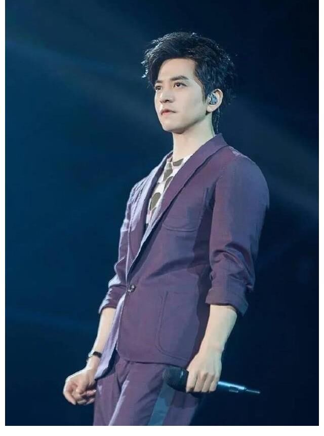 「李健」總有月光灑在我身上