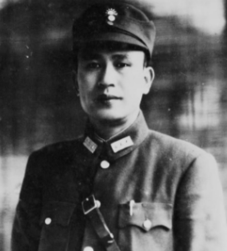 陈赓|手下两个师被桂系包围,陈赓却说:我知道白崇禧怎么打,他输定了