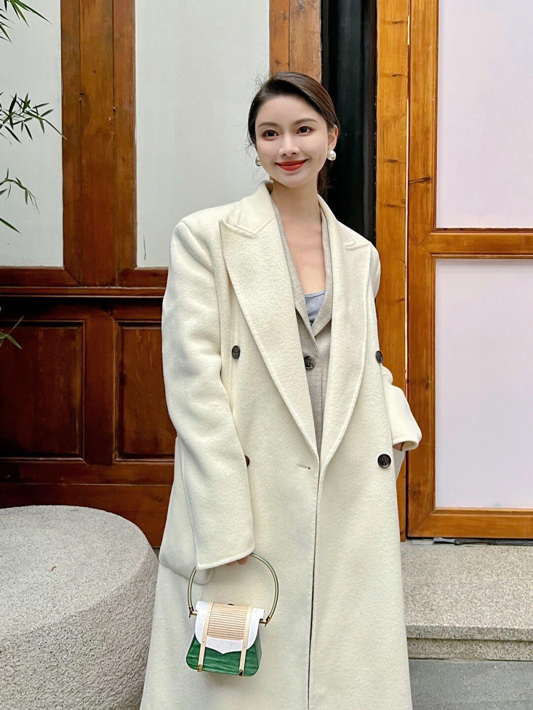 博主 羽绒服太显胖了,快来试试这些“大衣”,温柔保暖又有格调