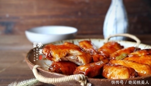花样|吃腻了可乐鸡翅,跟我换个花样做,一上桌孩子就抢着吃,不信试试