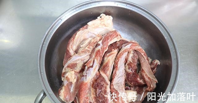 天凉了,强身健体的番茄炖牛肉,一周吃一锅不奢侈,对得起自己!