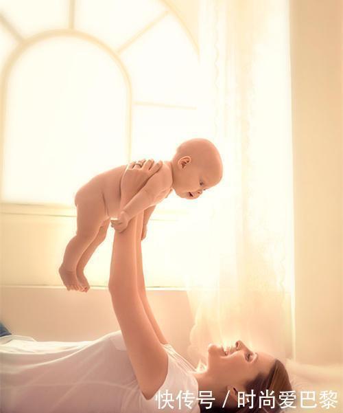 家长|家长注意；宝宝这几种睡觉“姿势”，是宝宝脾胃亮起了警示灯