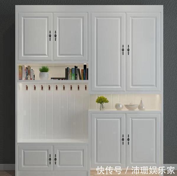 玄关处|装修插座预多不预少,家里这4处地方装上插座,入住更省心