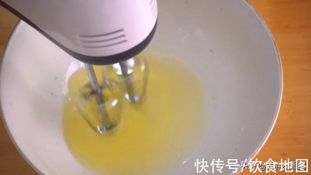 比豆腐还嫩！自制酸奶蛋糕，配方和秘诀都给你，外面买不到