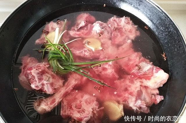  牛肉|冬天吃肉，我常买它，比排骨便宜，比牛肉鲜香，炖一炖滋补又馋人