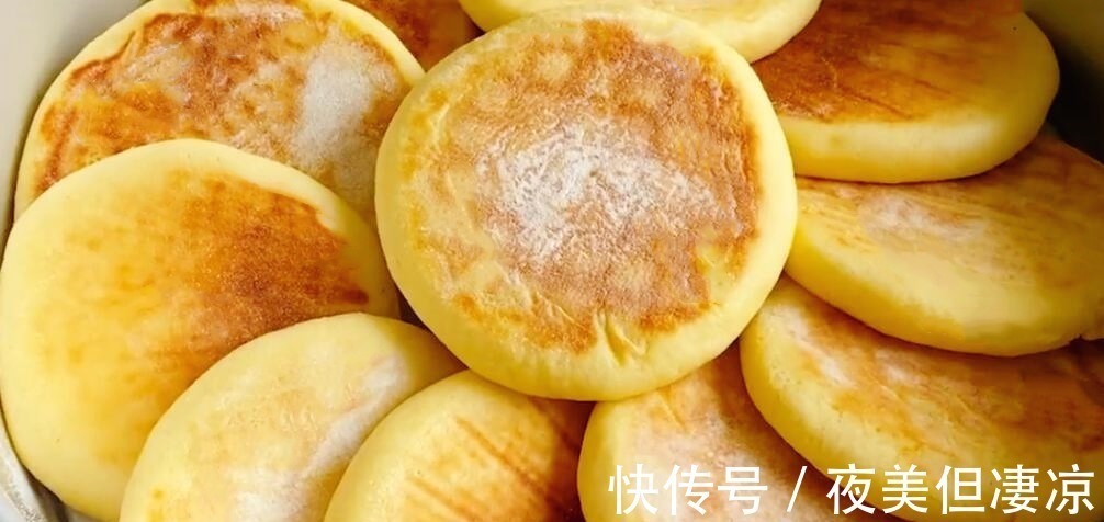 酵母粉|玉米面百吃不厌的做法，加1盒酸奶，柔软细腻香甜，全家人都爱吃