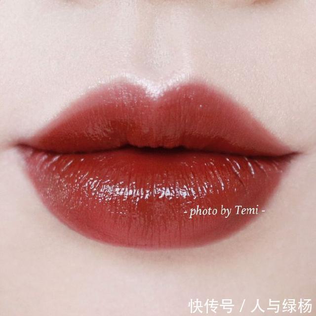 显白口红千千万，这5支才是我最爱！从质地到调色，盲选都不踩雷