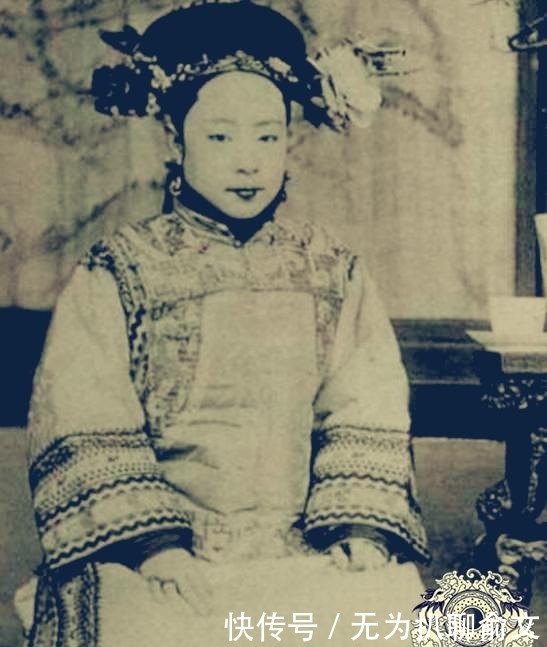 老照片|清末福晋老照片:图五是末代皇帝溥仪的亲生母亲,图八三位最漂亮
