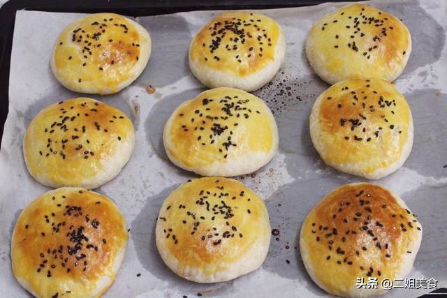 酥脆|孩子最爱吃的红糖酥饼，掌握正确的做法，层层酥脆，放凉不回软