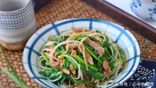 春天遇到此菜,价都不用还,直接拿下,教你好吃做法,超下饭