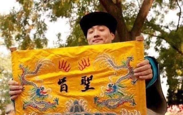 圣旨开头|电视剧中不符合历史的“奉天承运,皇帝诏曰”,那圣旨是什么样的