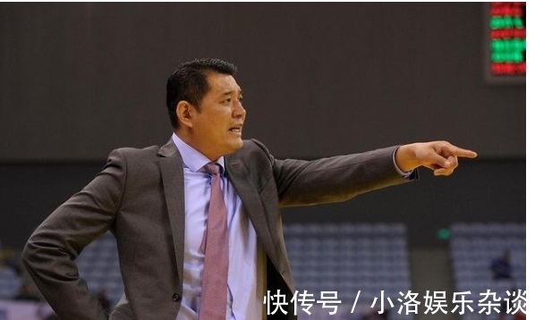 广东队|穷时赢球富输球,CBA奇葩球队干奇葩事,球迷论坛留言赶快下课