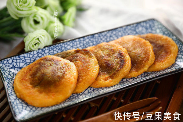 #健康甜蜜烘焙料理#?红豆沙地瓜饼?