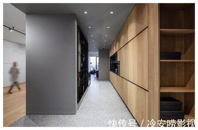 灰衣柜|250㎡,一家五口的梦幻游乐园,极简与色彩的完美碰撞!