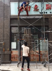 |搞笑GIF:你们有没有看一眼就怦然心动的感觉!