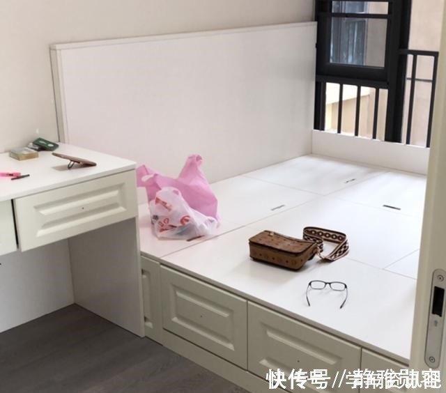 电视背景墙|历时三个月完工,打扫干净就很漂亮,电视墙实在抢眼,家人很高兴!