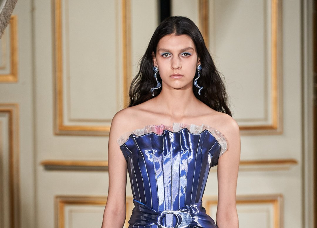 87岁的阿玛尼老爷子，依然是把高级做得最优雅的人|T型台 | shine