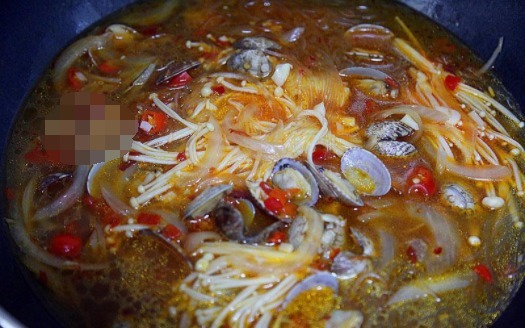 粉丝和它一起煮,特别鲜美,成本几块钱就够