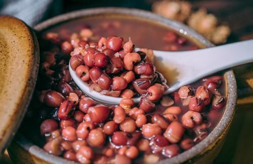 煮红豆太费时？教你正确操作，不用高压锅 ，10分钟也能煮开花